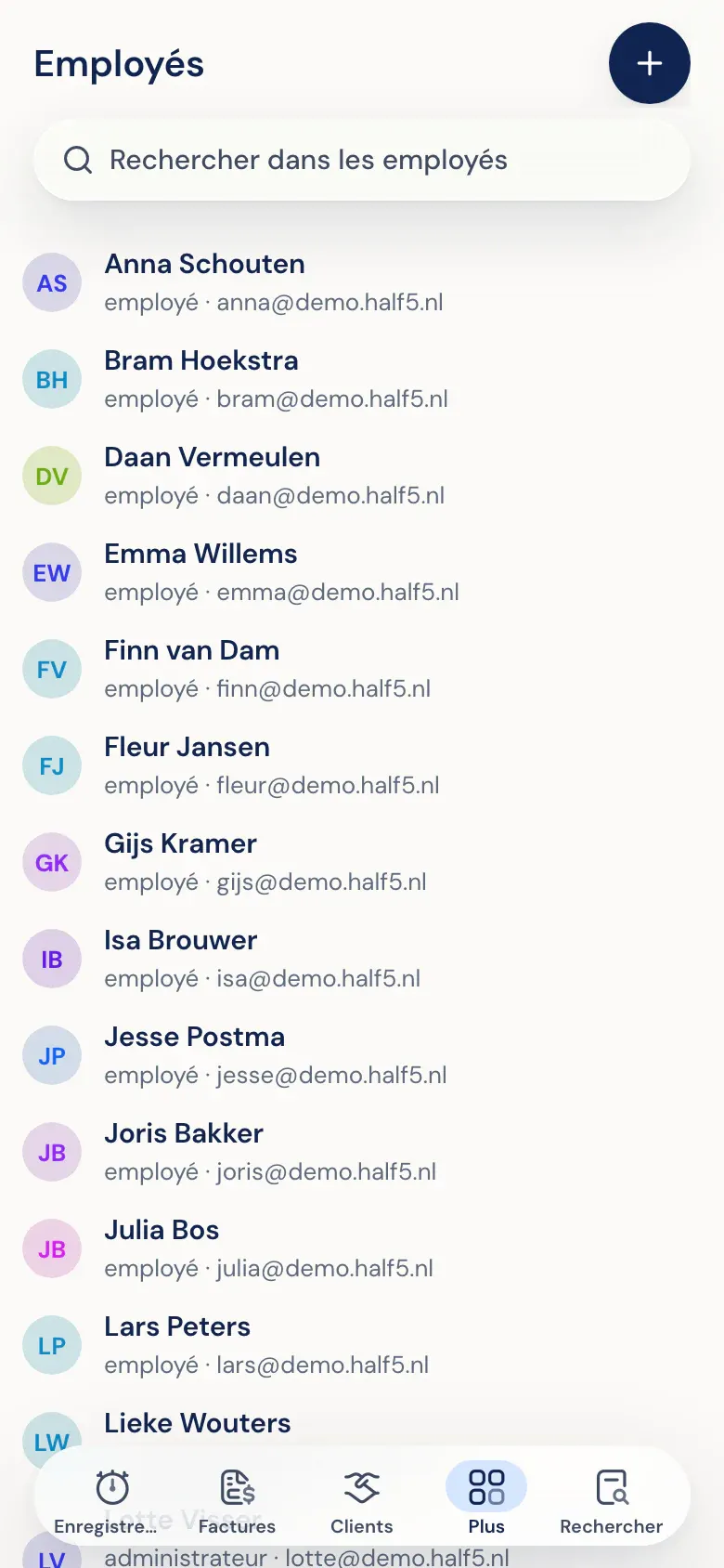 Liste des collaborateurs dans l'app Half5